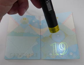 Dexeq-Pro-42.png Dual 1W 365nm UV & 3W White Led flashlight